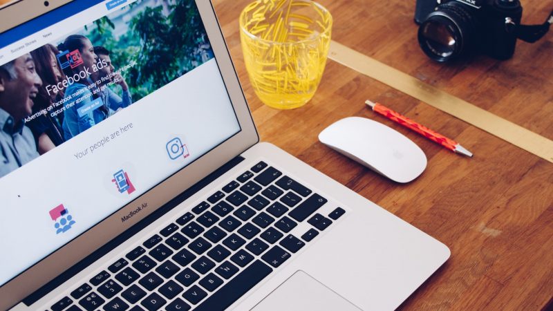 7 Easy Ways You Can Make Money On Facebook