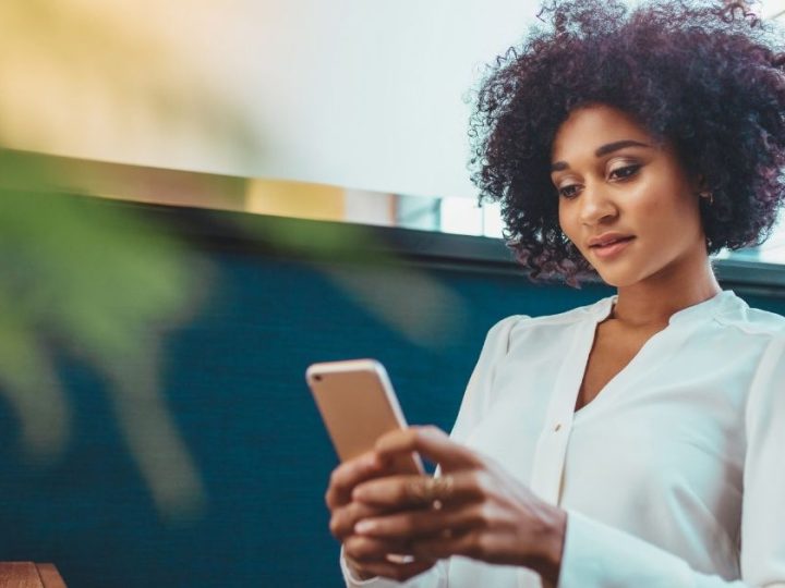 Bypassing the SIM Card: Why Travel and Fintech Are Racing Toward eSIM Arrays